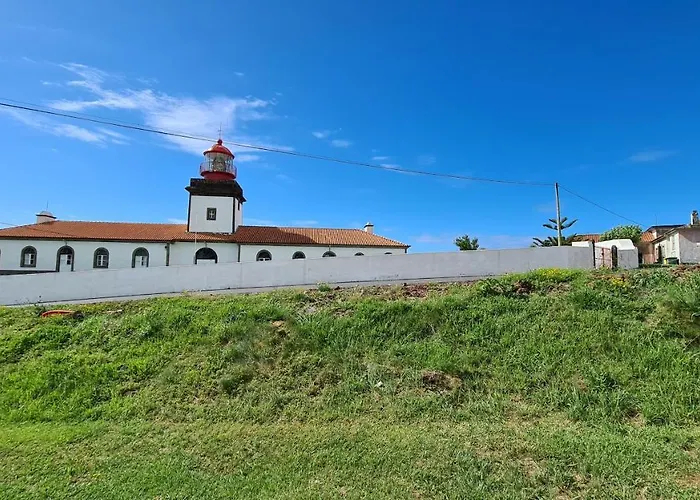 Moradias Estacao Radio Naval , Moradia Vila Do Porto