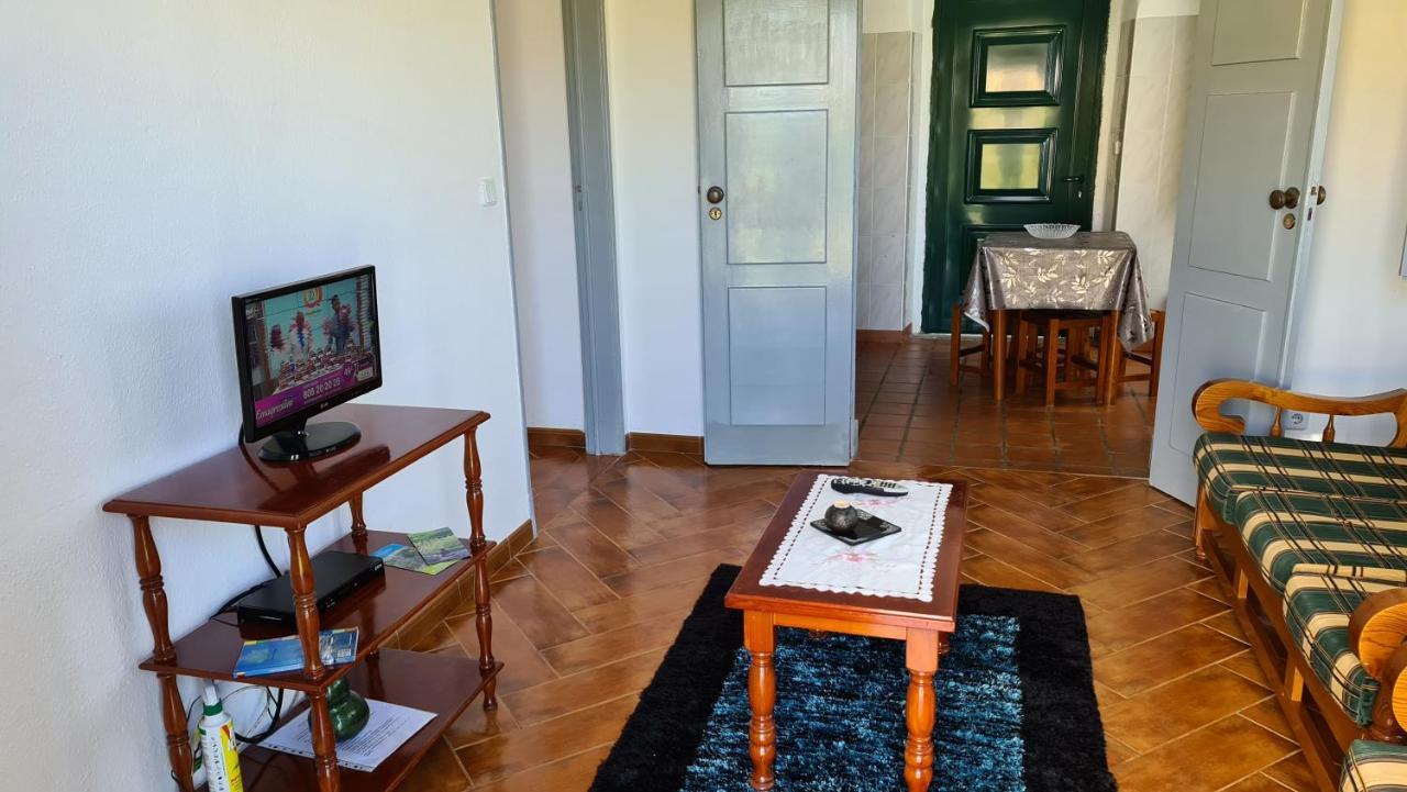 Ferienhaus Moradias Estacao Radio Naval , Moradia Do Porto Lajes das Flores